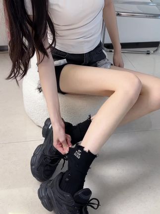 “矿泉水瓶跳操:你的日常运动了吗?