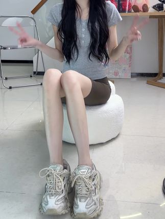 经典黑色百搭款