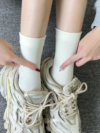 ootd穿搭甜妹拍照姿势