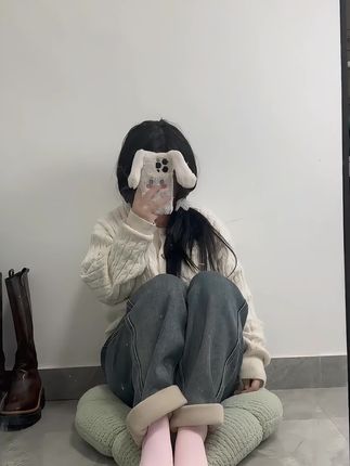 今天的穿搭显个性:你的专属小脚袜!