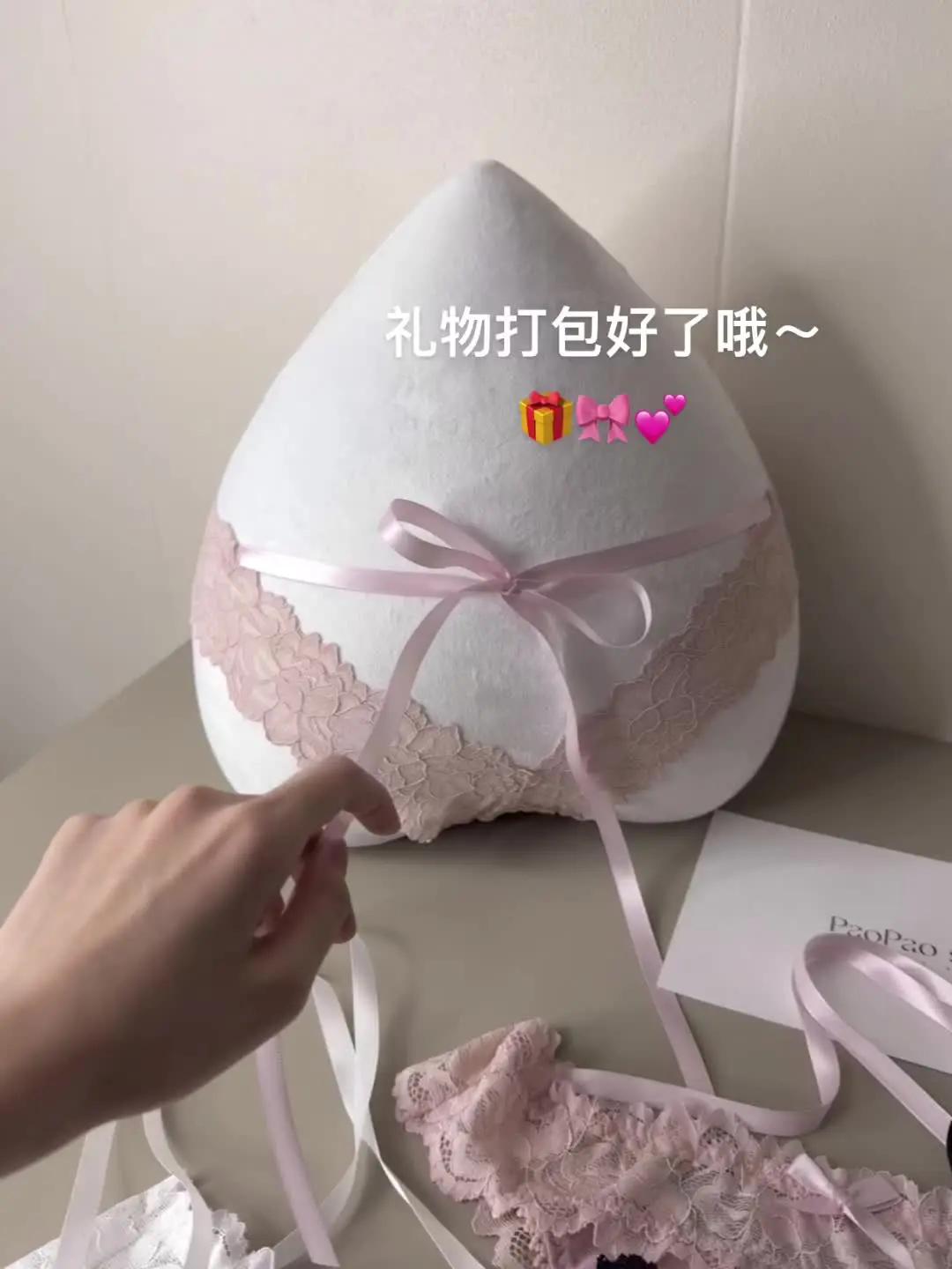 锁骨项链勾勒性感曲线