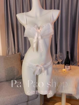 聚拢文胸/无痕内衣 私密性感贴身衣物