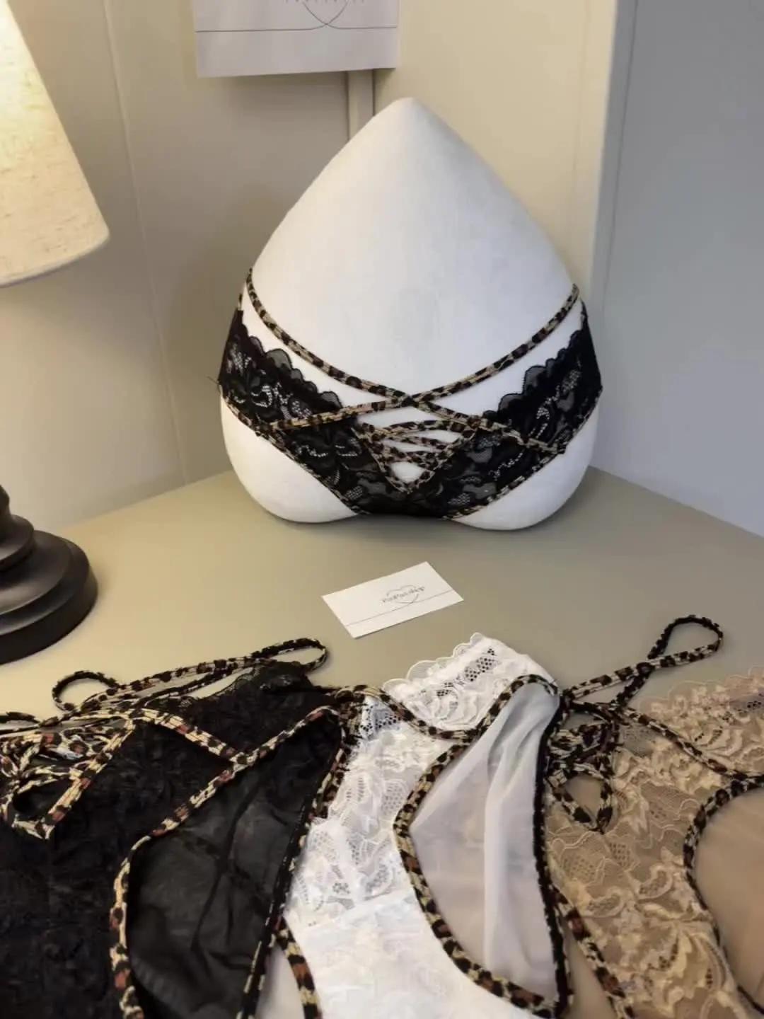 原味舒适 酒红色文胸聚拢显身材