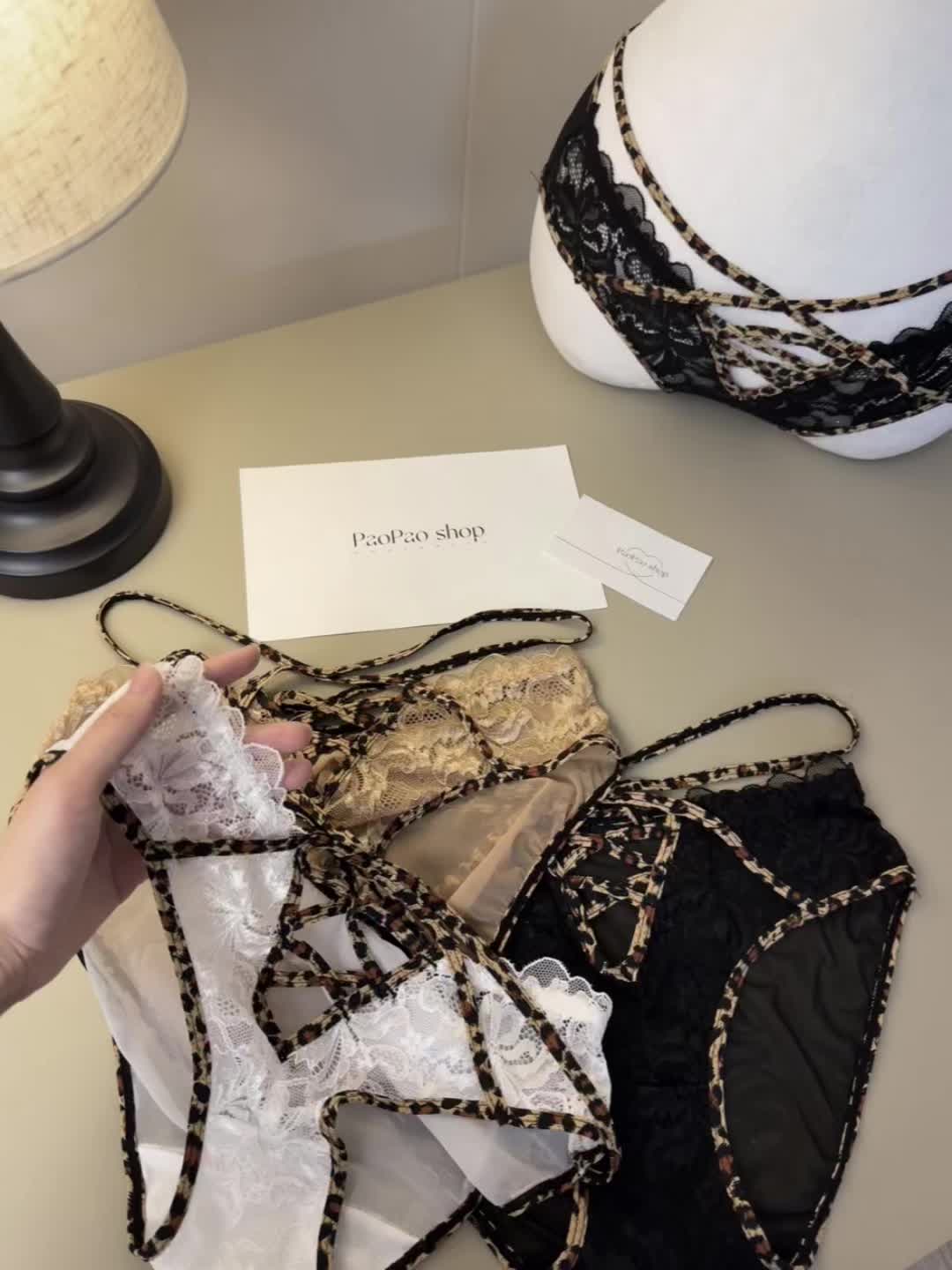 原味舒适 酒红色文胸聚拢显身材