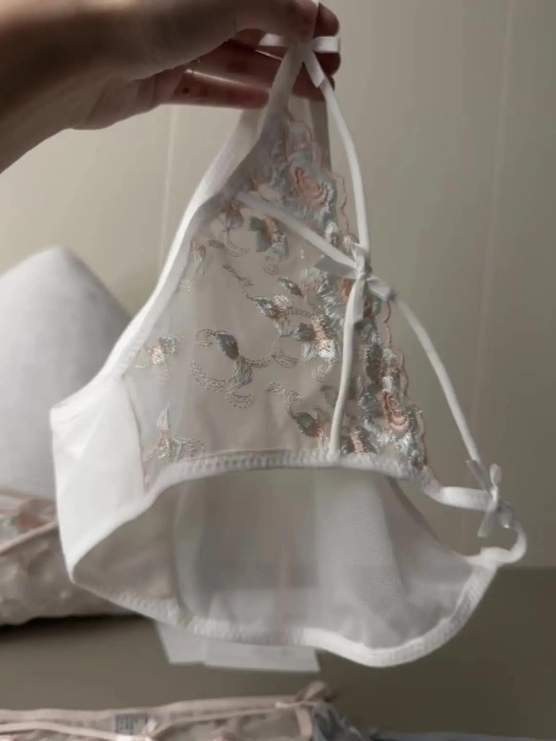 原味内裤的舒适触感令人难以抗拒