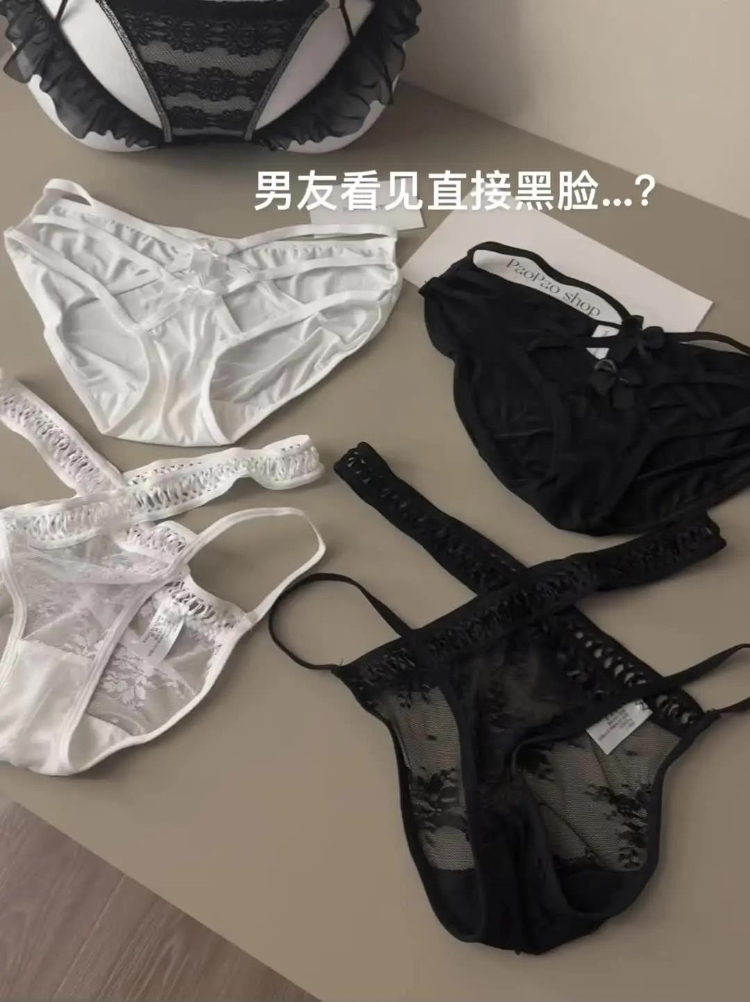 小巧身材原味展示,锁骨到腹肌的完美曲线