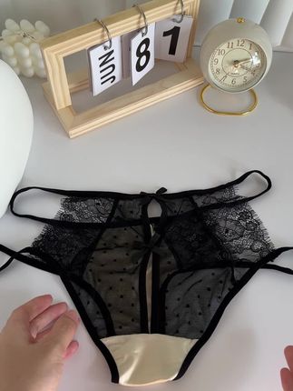 聚拢文胸软糯无痕显小胸酒红色