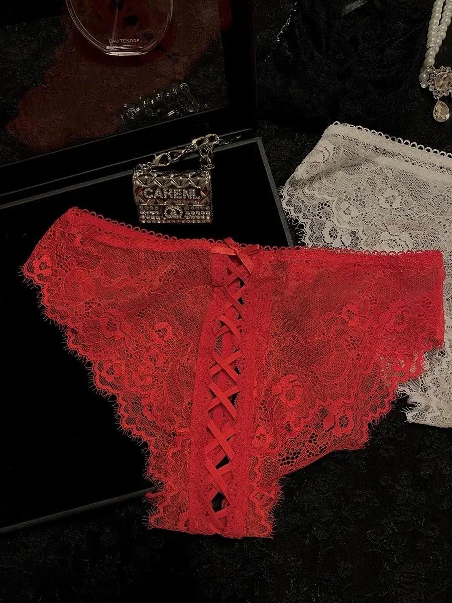 这是一款简约而性感的纯欲原味内裤,为您的辣妹穿搭增添一抹独特魅力。