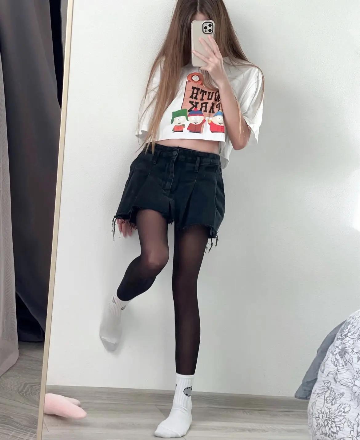 诱惑谁?当然是你!原味丝袜让你忍不住想调教美腿