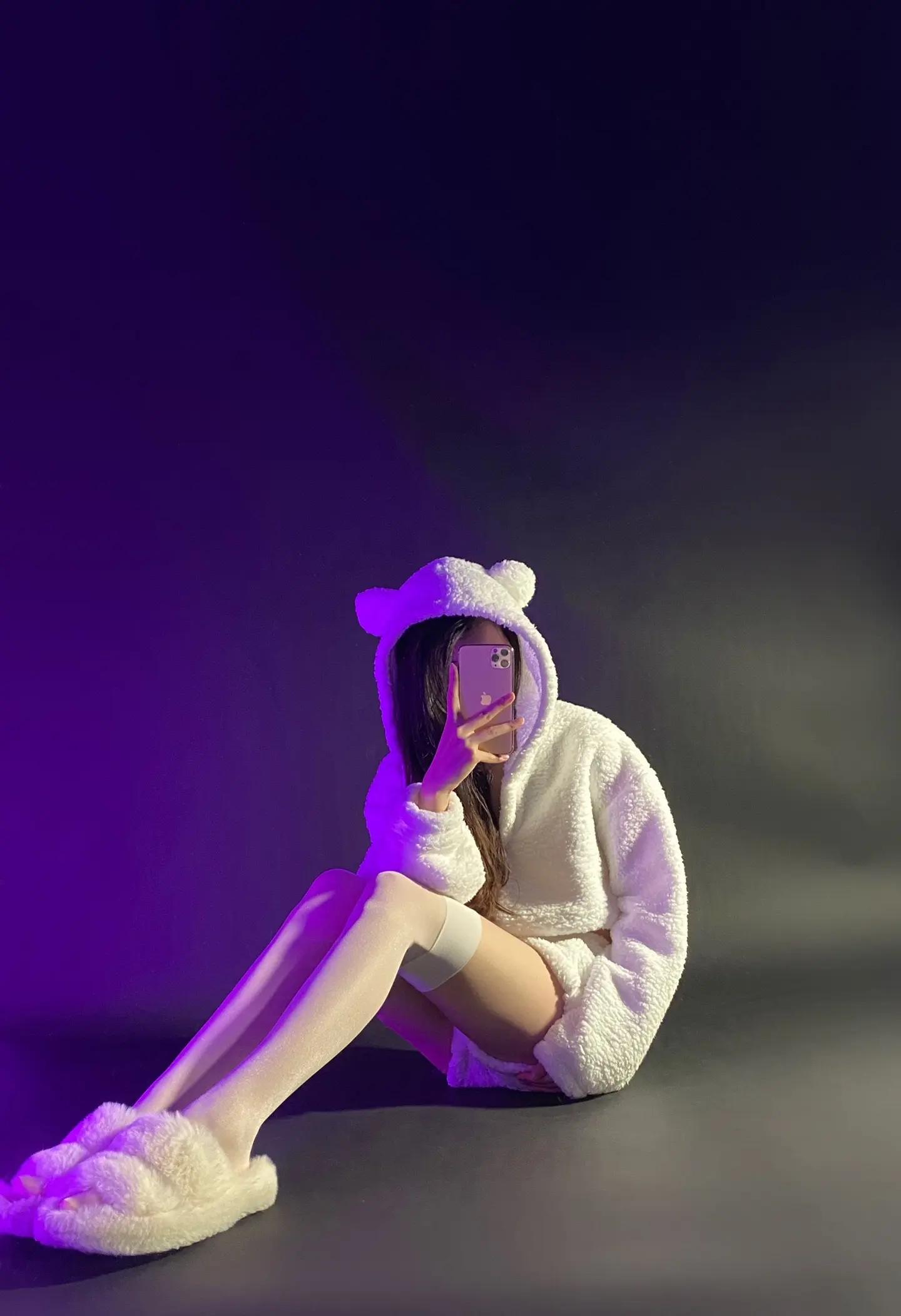 小情郎教你用原味丝袜拍出迷人穿搭照!