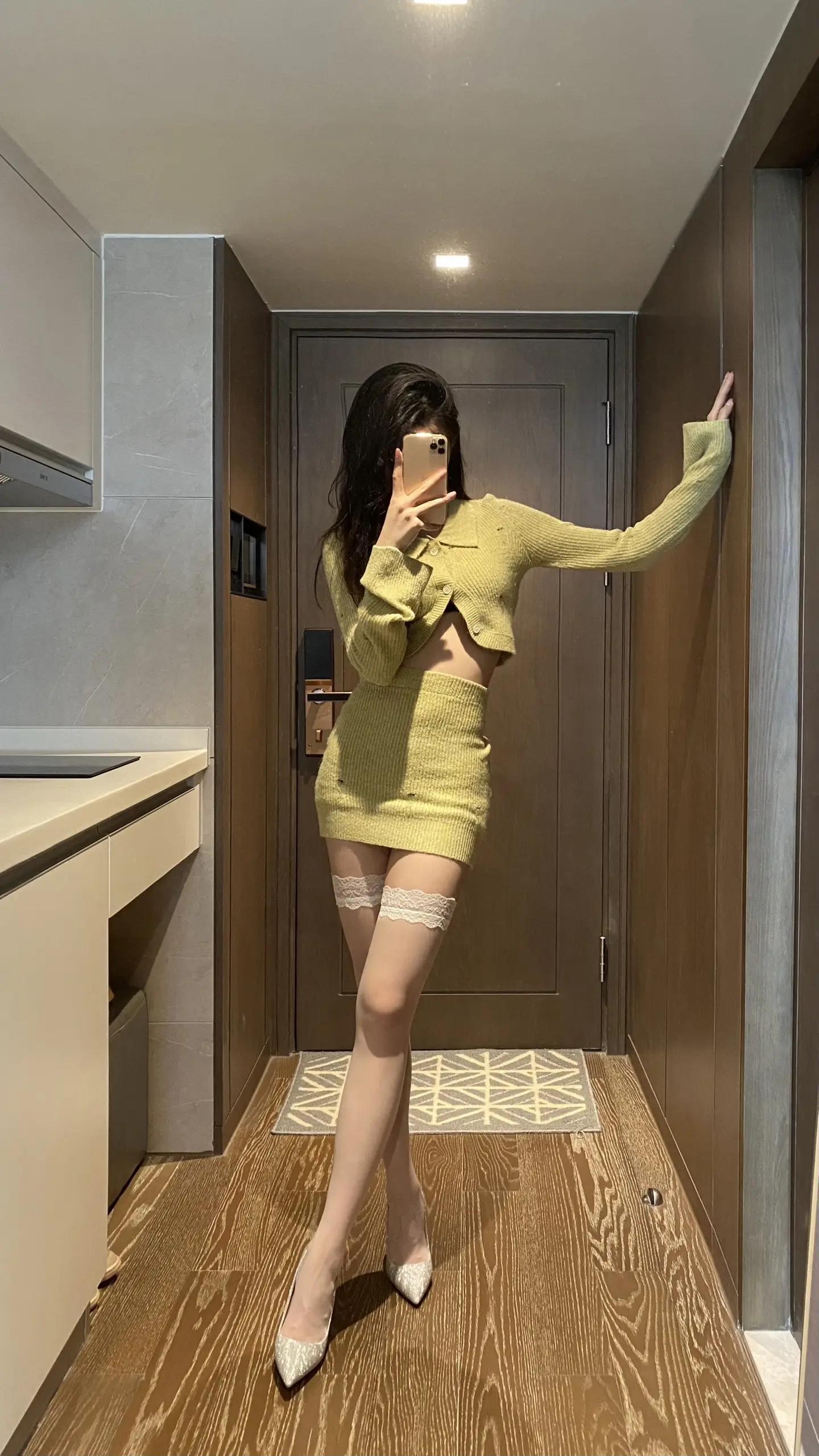 原味丝袜:从诱惑到恋足的魅力之旅