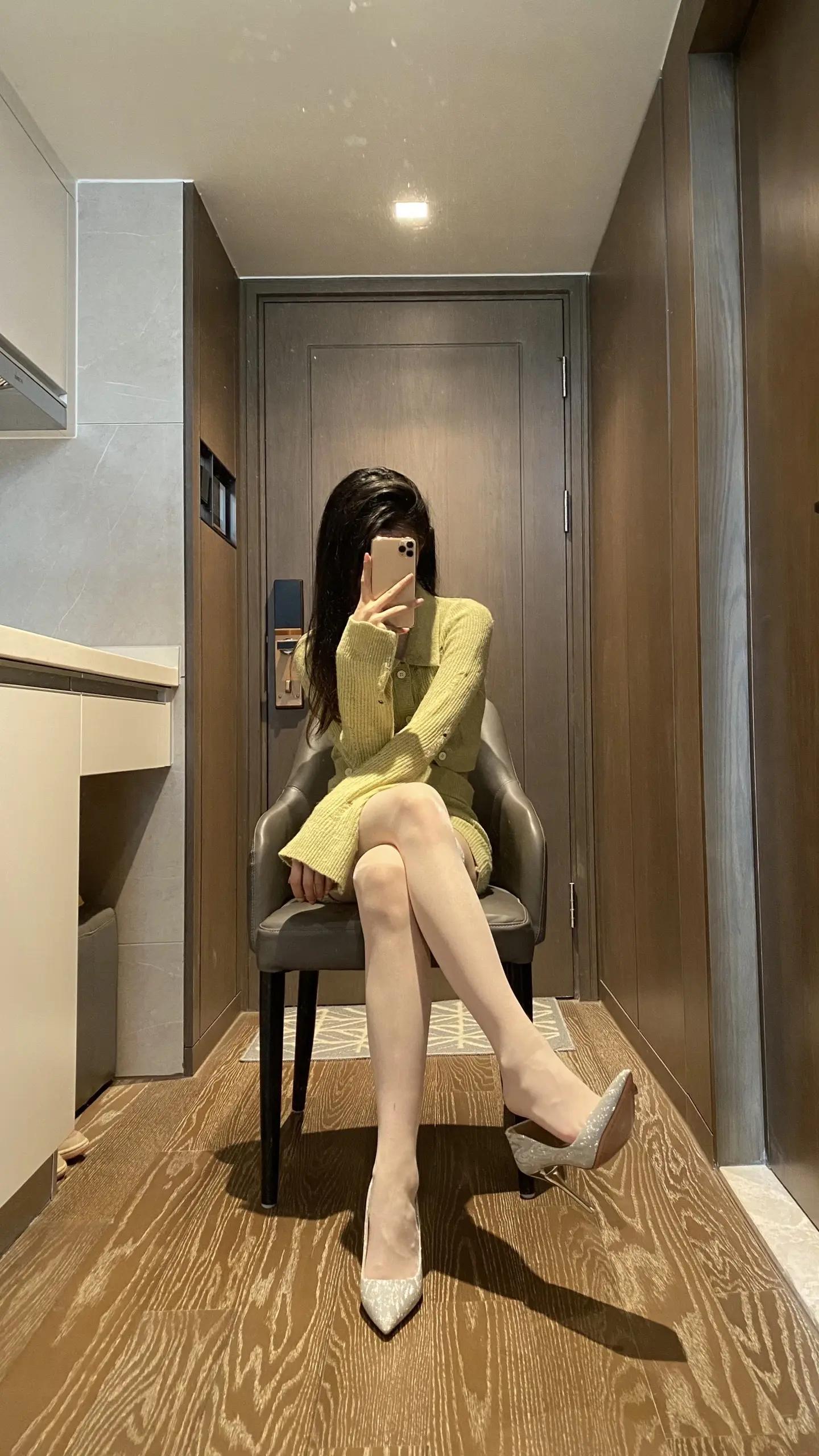 原味丝袜:从诱惑到恋足的魅力之旅