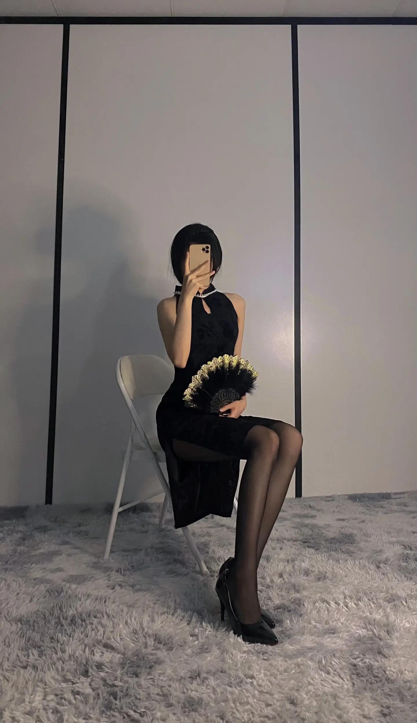 原味丝袜:天然材质的魅力诱惑