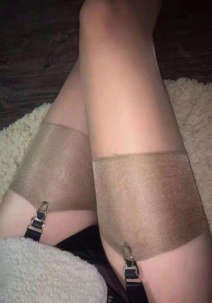 柔软亲肤的原味丝袜 全脚包裹舒适体验