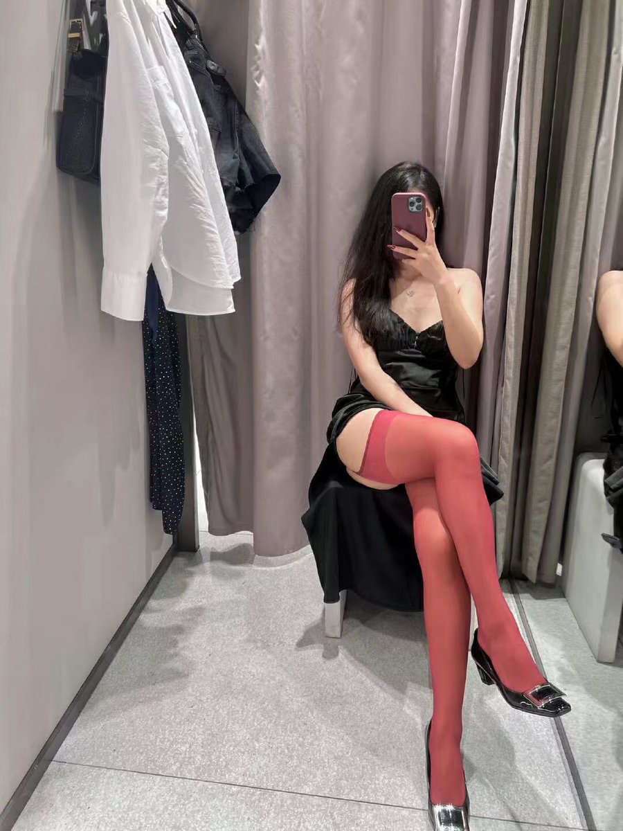 原味丝袜触感细腻,夏季必备单品让你魅力无法挡