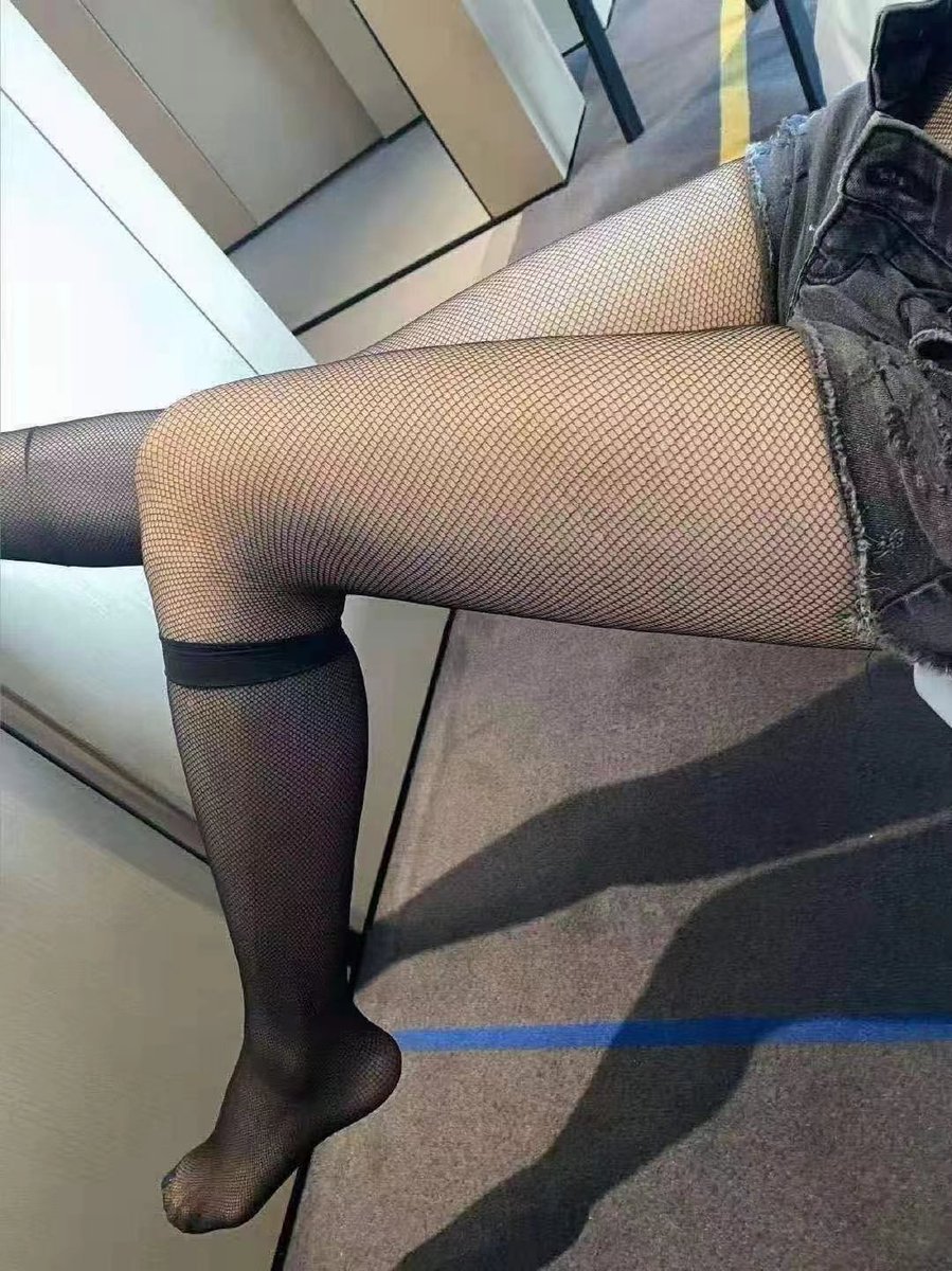 纯爱梦境中的每一个吻,原味黑丝唤醒心动体验