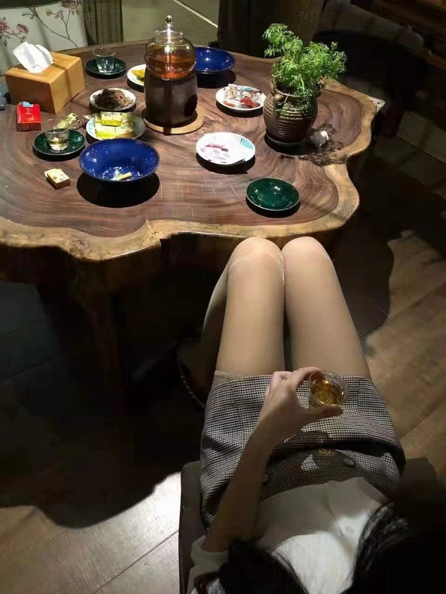 我的原味秘密只有你清楚 穿上原味丝袜的温柔时刻