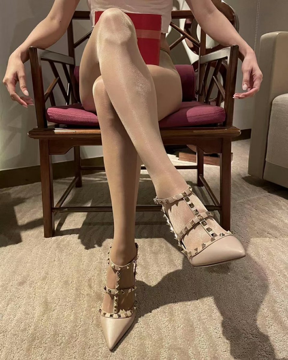 早买早享受!抖音520好礼季原味丝袜热卖中