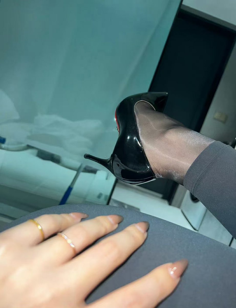 原味丝袜纯白诱惑美腿新宠