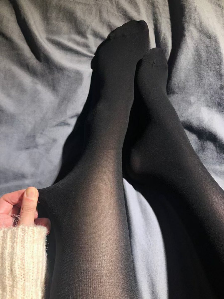 原味丝袜穿搭指南:让每一天都更清纯动人