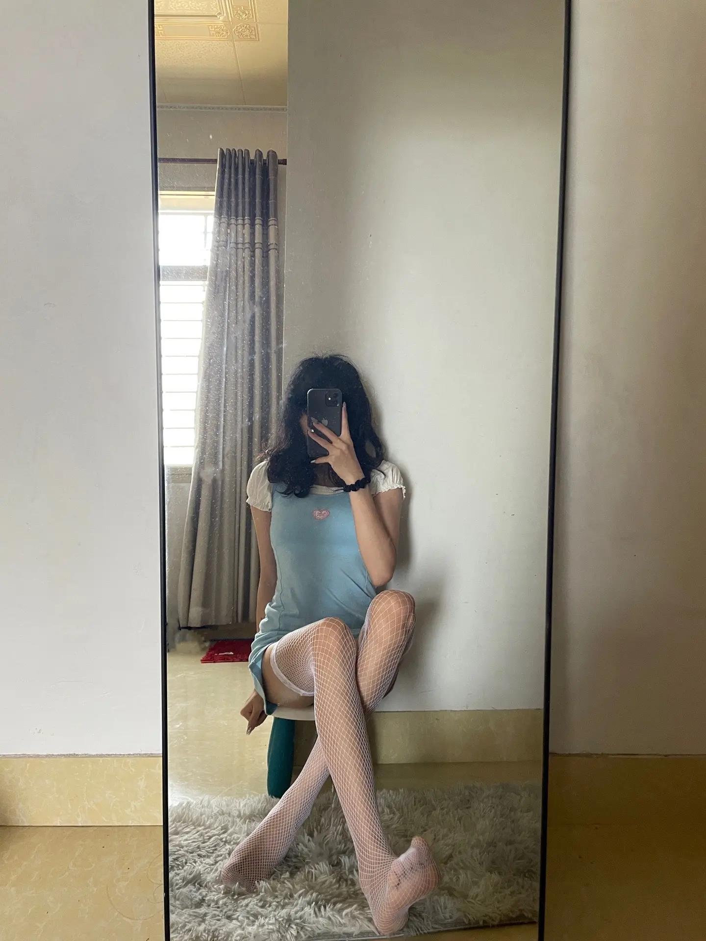 原味丝袜一穿腿精上线,美腿人人爱