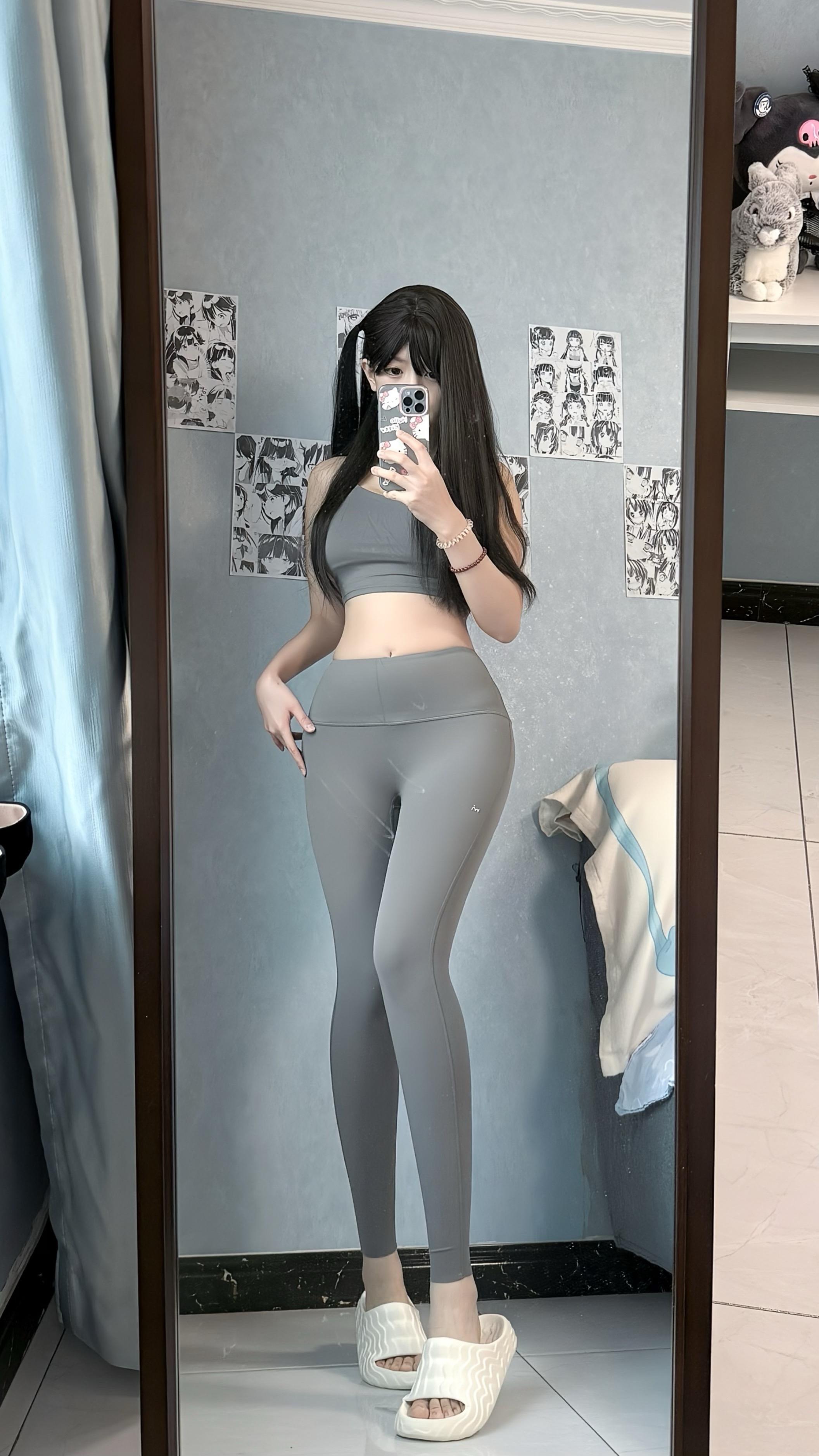 拍这种双子座甜辣妹风,该选哪款原味丝袜?