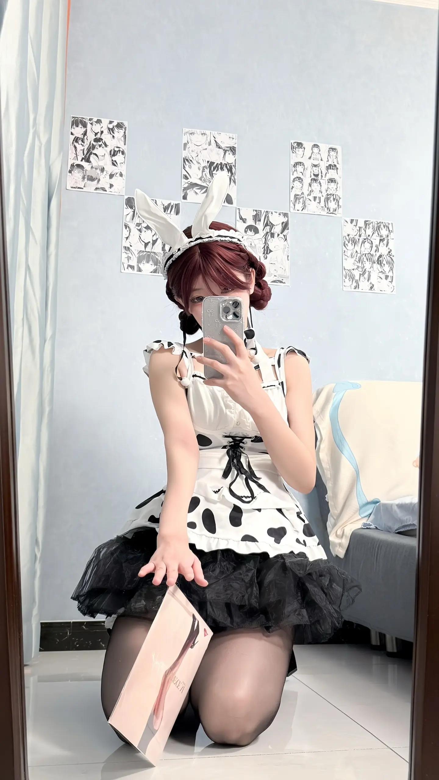 美腿原味丝袜大赛
建议结合图片展示不同角度的丝袜美感