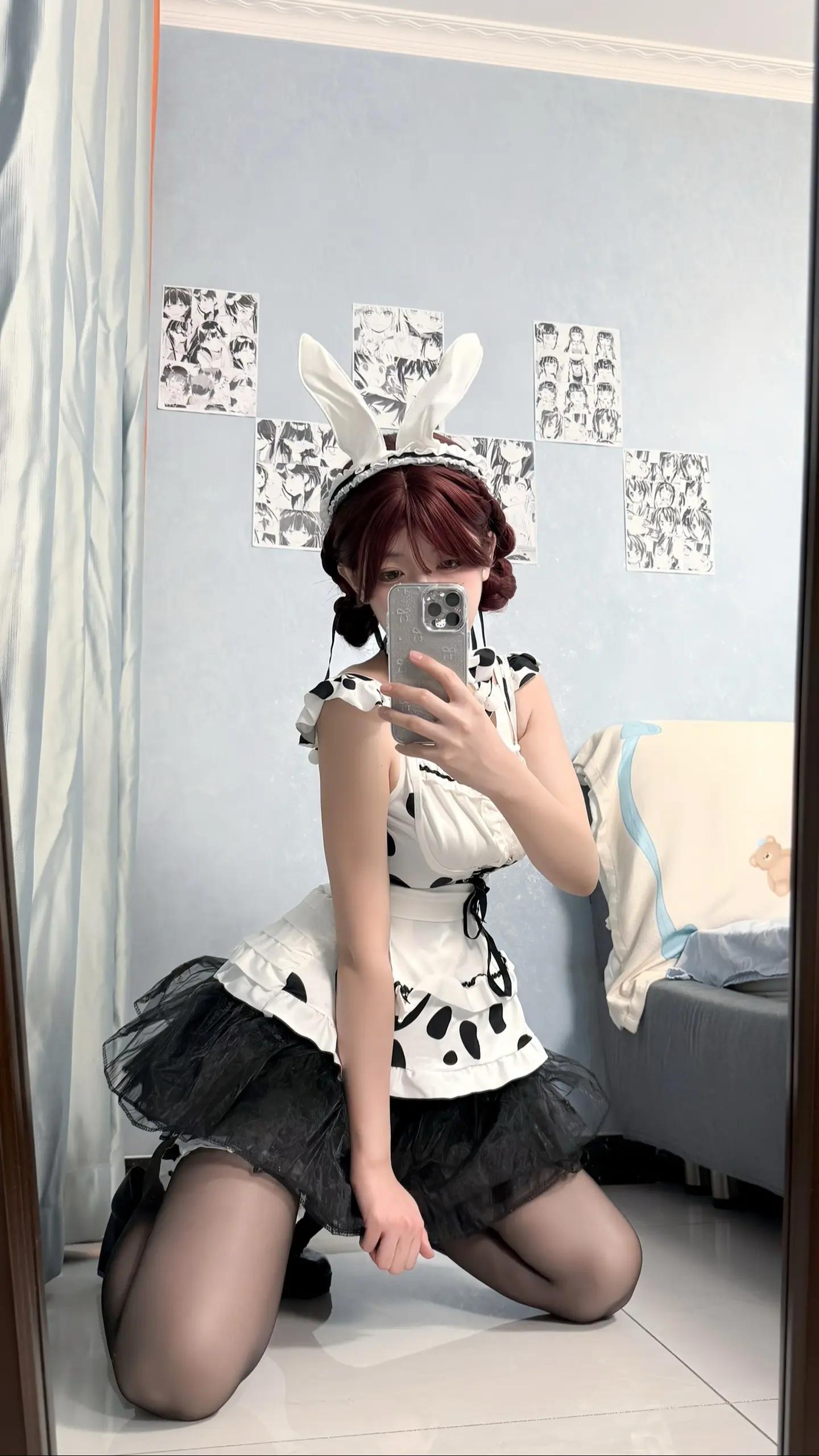 美腿原味丝袜大赛
建议结合图片展示不同角度的丝袜美感