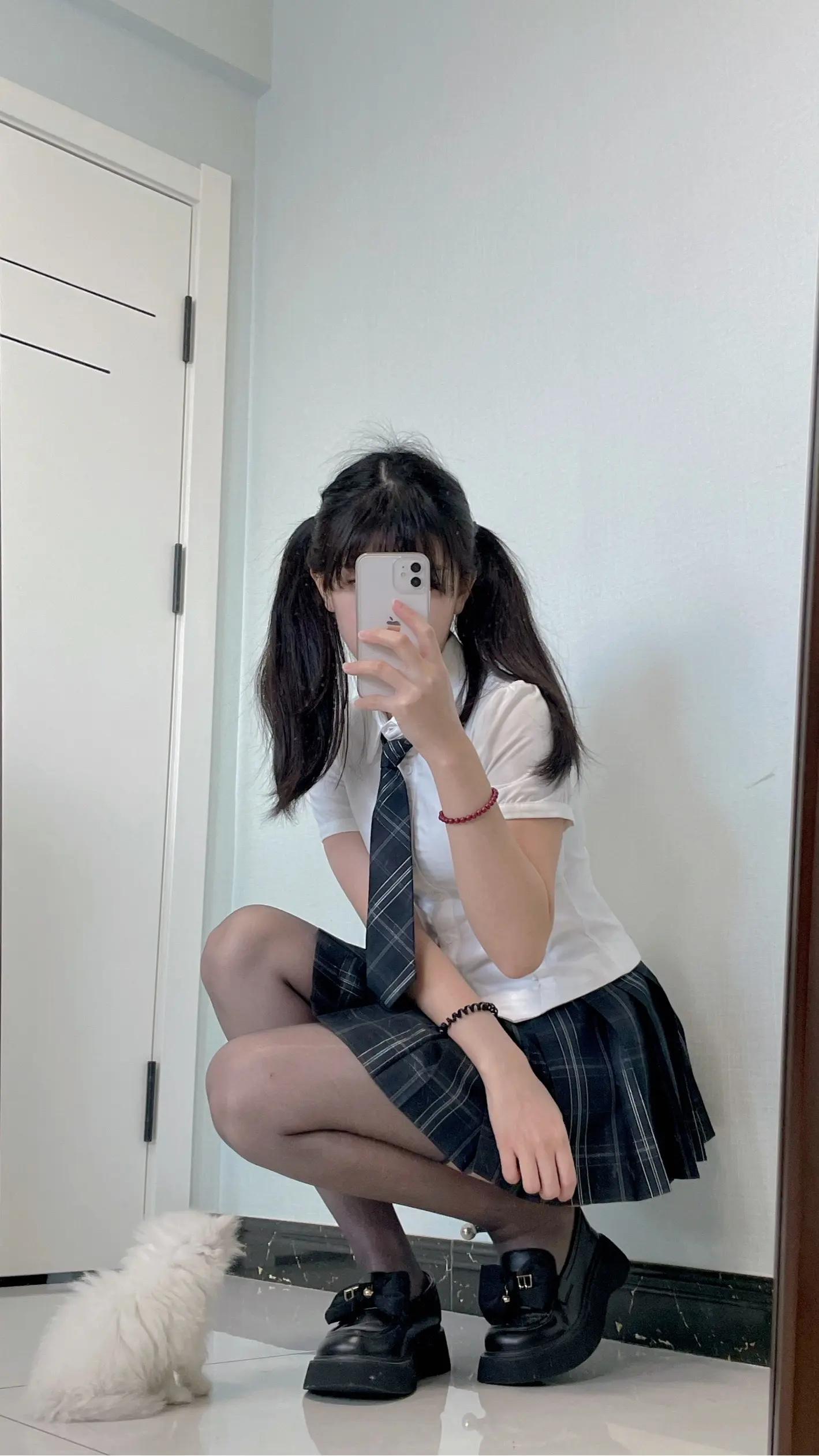 原味丝袜:柔软舒适,呵护你的美丽脚部这款纯棉原味丝袜