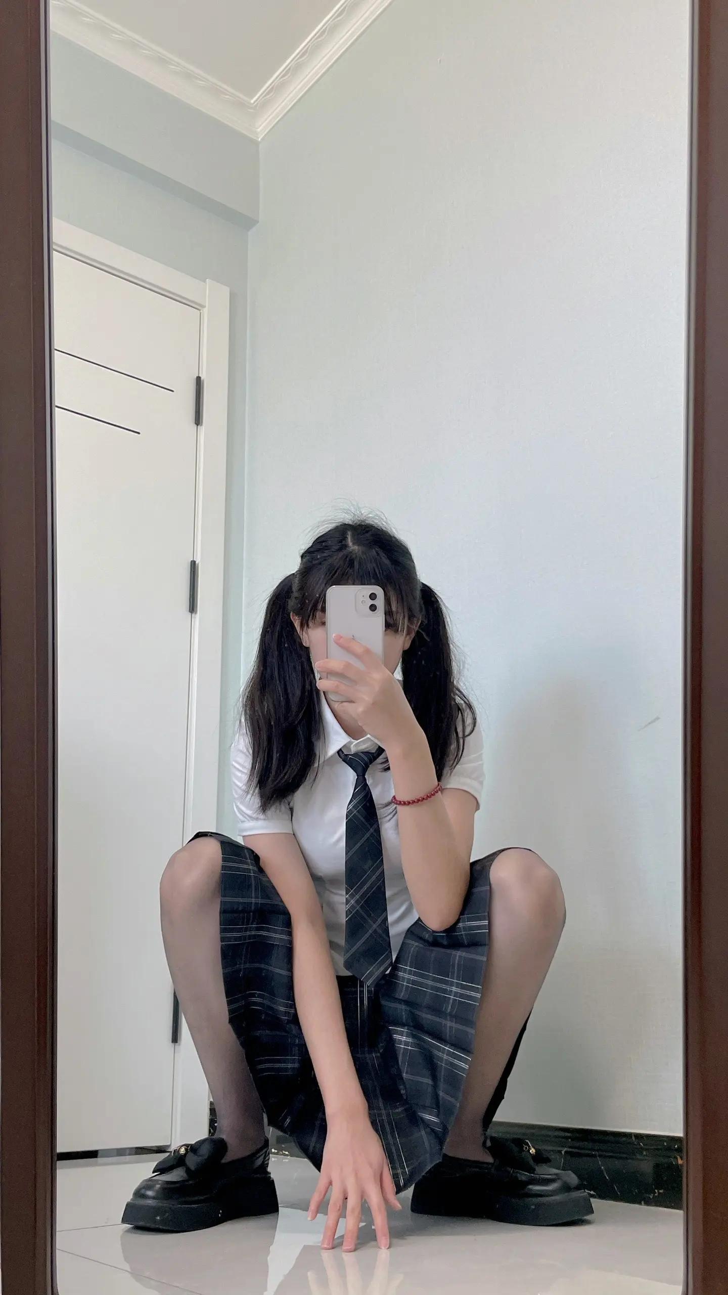 原味丝袜:柔软舒适,呵护你的美丽脚部这款纯棉原味丝袜