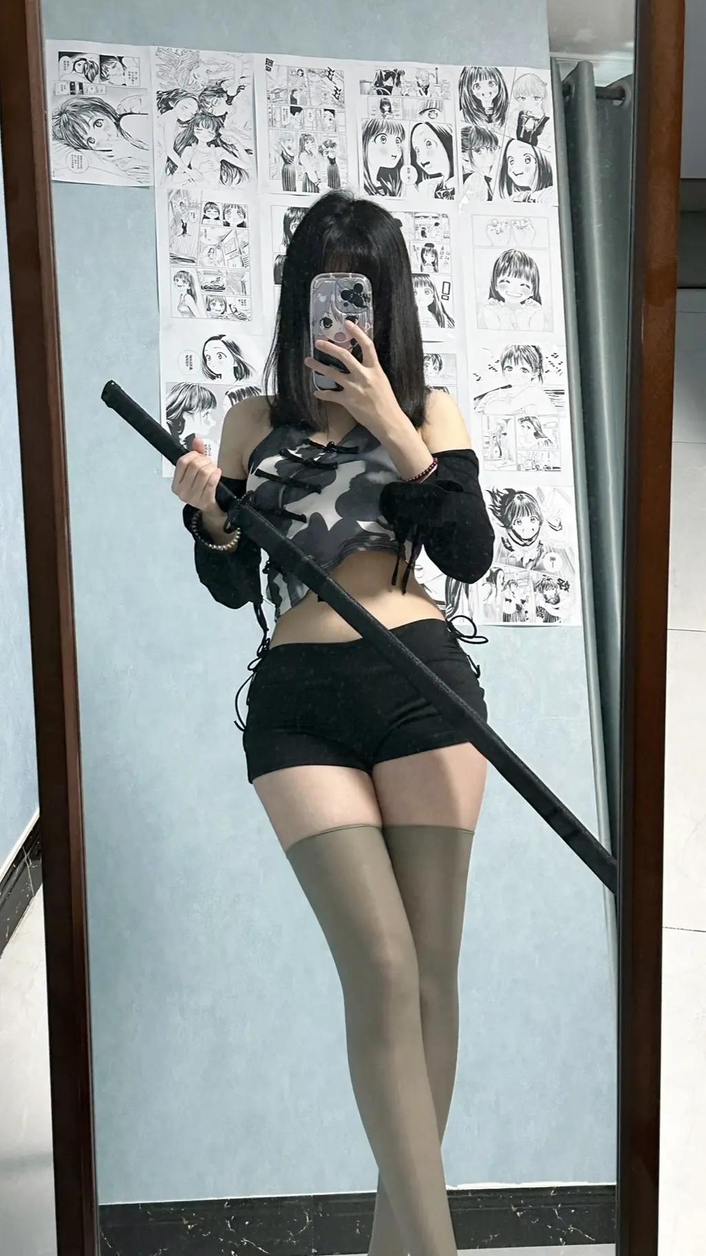 穿上我的原味吊带丝袜,做最性感的女人