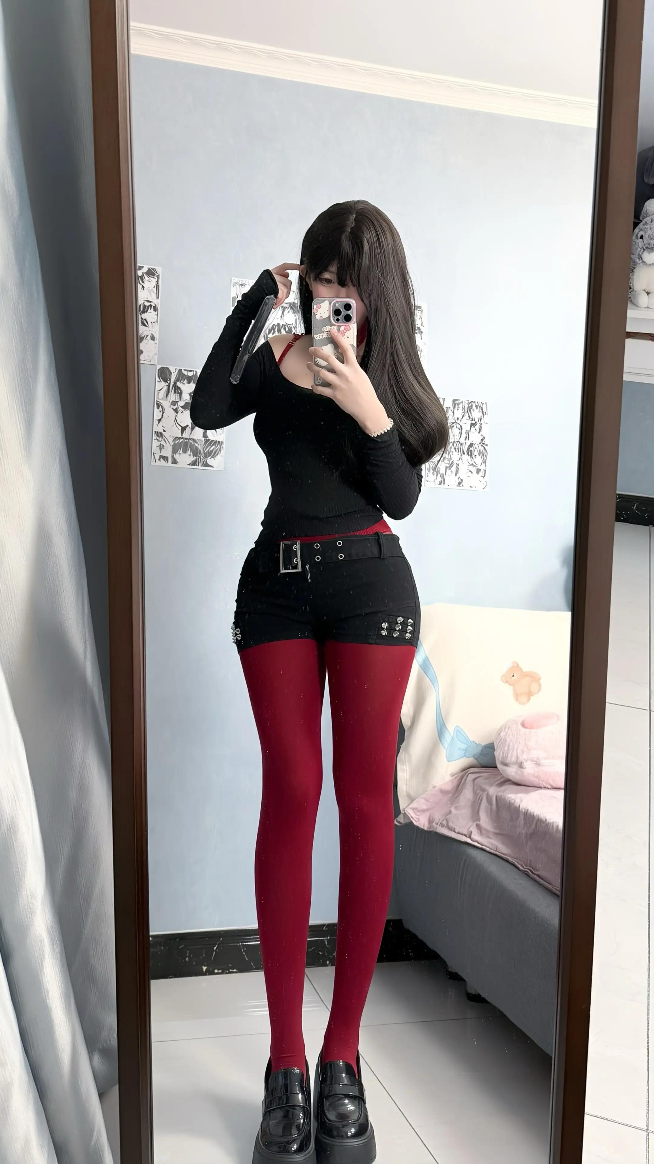 原味丝袜精选:女性贴身舒适单品推荐