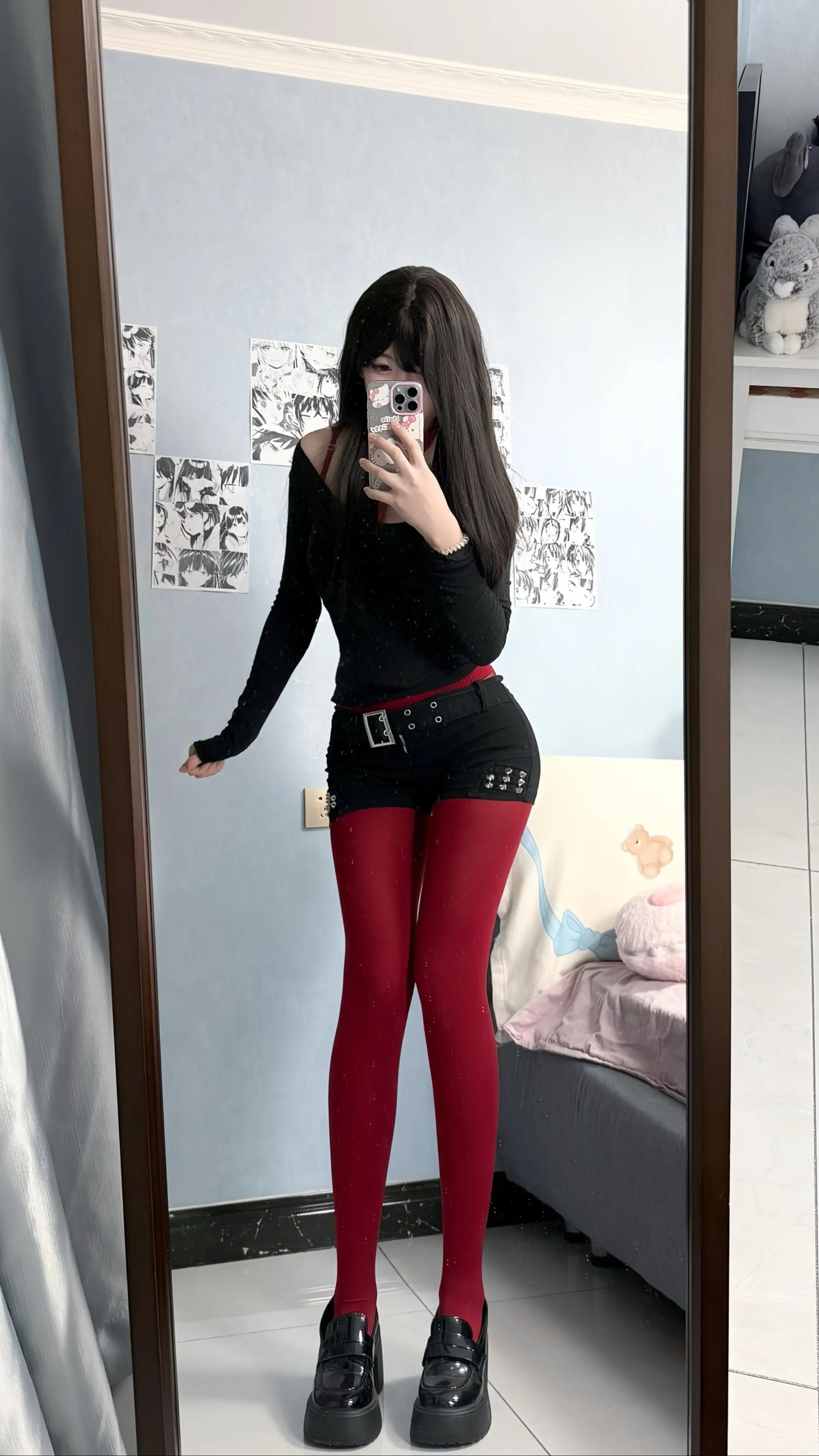 原味丝袜精选:女性贴身舒适单品推荐