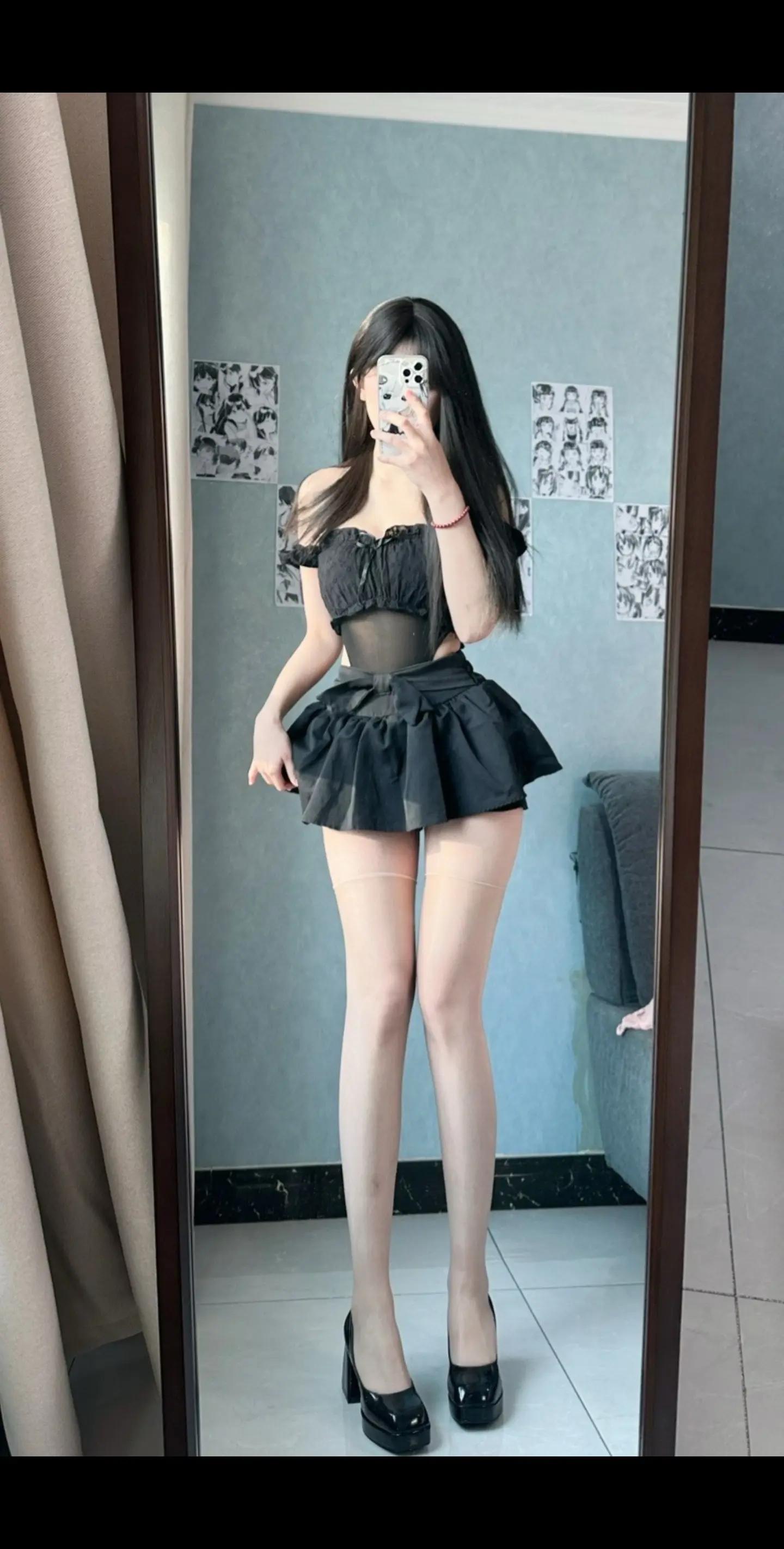 女人原味穿搭秘诀:夏天该有的样子,丝袜怎么穿最优雅?