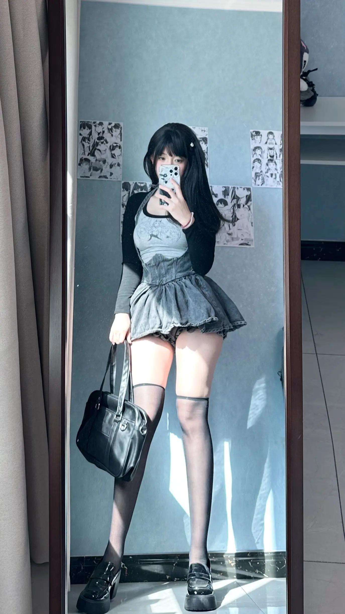 原味丝袜 足虾线 美腿 诱惑 臭脚 全部解决!