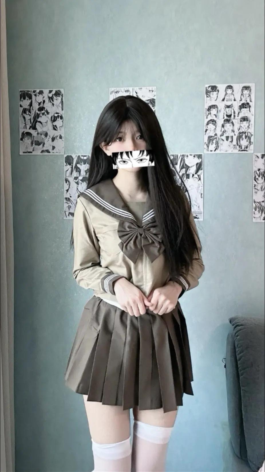 女人脚本灰丝袜高跟鞋