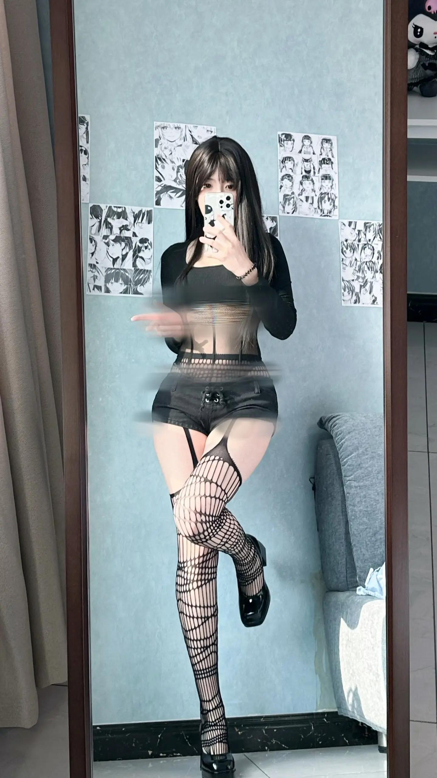 【时过境迁穿搭】原味丝袜拍美腿,不同时尚风格都适合!